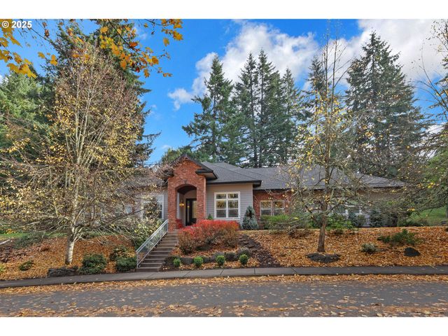 3085 SUMMIT SKY Blvd, Eugene, OR 97405