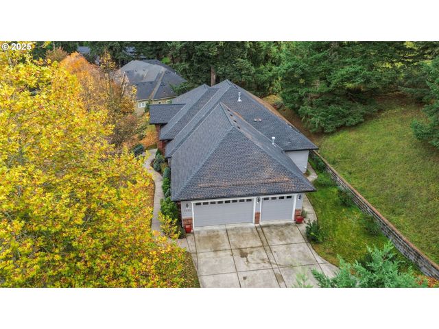 3085 SUMMIT SKY Blvd, Eugene, OR 97405