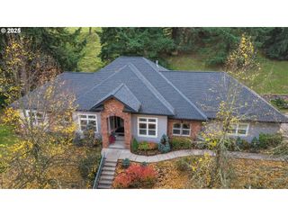 3085 SUMMIT SKY Blvd, Eugene, OR 97405