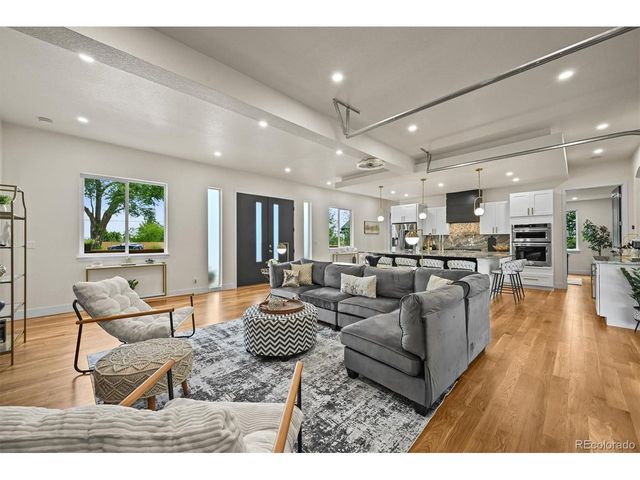 14950 W 32nd Ave, Golden, CO 80401