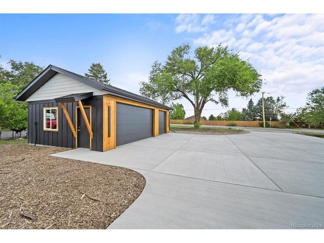 14950 W 32nd Ave, Golden, CO 80401