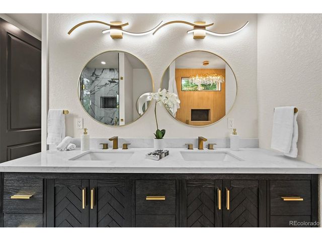 14950 W 32nd Ave, Golden, CO 80401