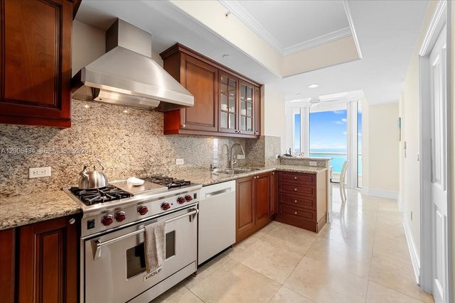 17875 Collins Avenue 2702, Sunny Isles Beach, FL 33160