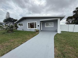 1149 W 26th St, Riviera Beach, FL 33404