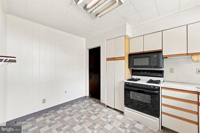 306 N CENTRAL AVE, Broomall, PA 19008