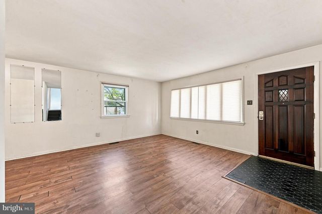 306 N CENTRAL AVE, Broomall, PA 19008