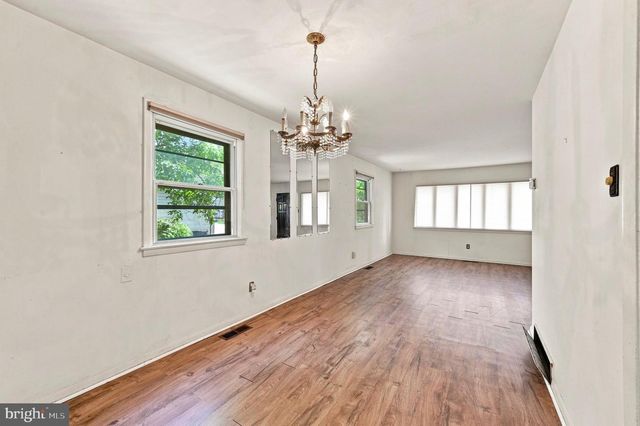 306 N CENTRAL AVE, Broomall, PA 19008