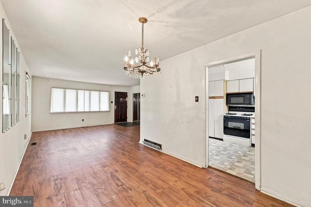 306 N CENTRAL AVE, Broomall, PA 19008