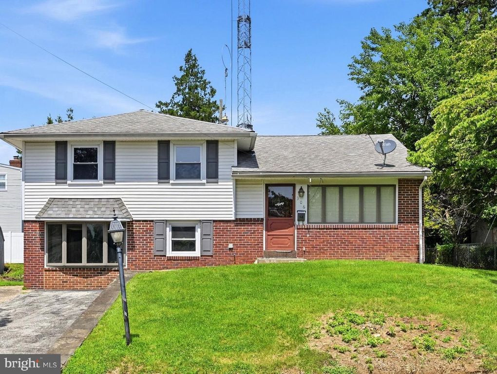 306 N CENTRAL AVE, Broomall, PA 19008