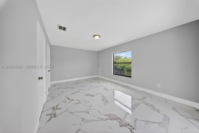 1417 Everest PKWY, Cape Coral, FL 33904