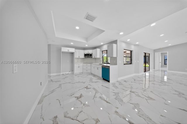 1417 Everest PKWY, Cape Coral, FL 33904