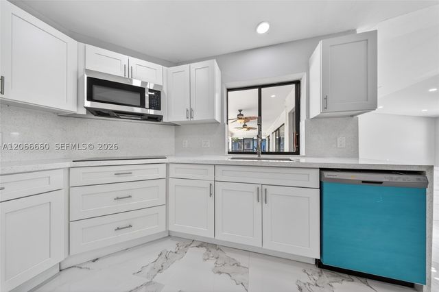 1417 Everest PKWY, Cape Coral, FL 33904