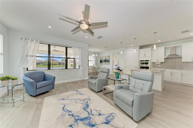 7412 SUMMERLAND COVE, Lakewood Ranch, FL 34202