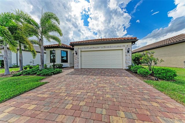7412 SUMMERLAND COVE, Lakewood Ranch, FL 34202