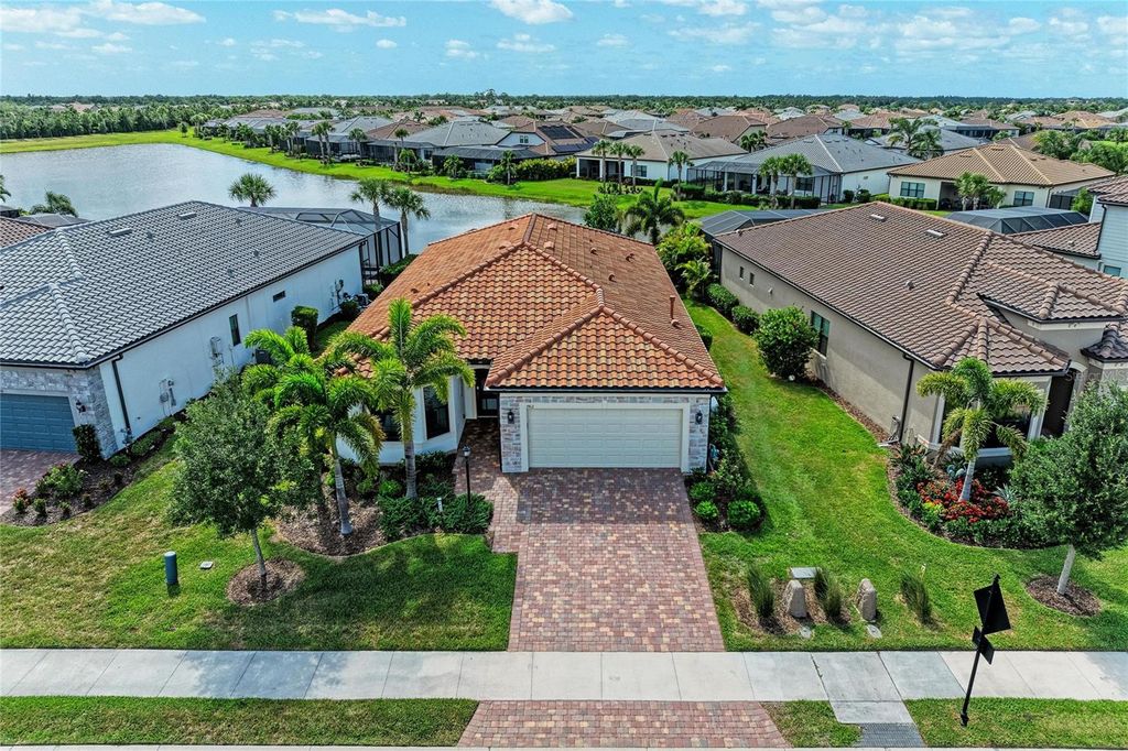 7412 SUMMERLAND COVE, Lakewood Ranch, FL 34202