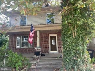 116 S 1ST AVE, Lebanon, PA 17042