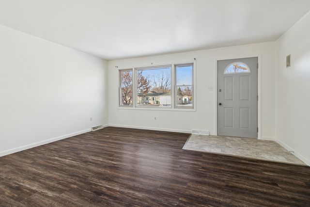 2420 Pecan Street, Joliet, IL 60435