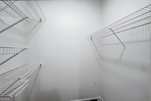 205 Streamside Drive, Roswell, GA 30076