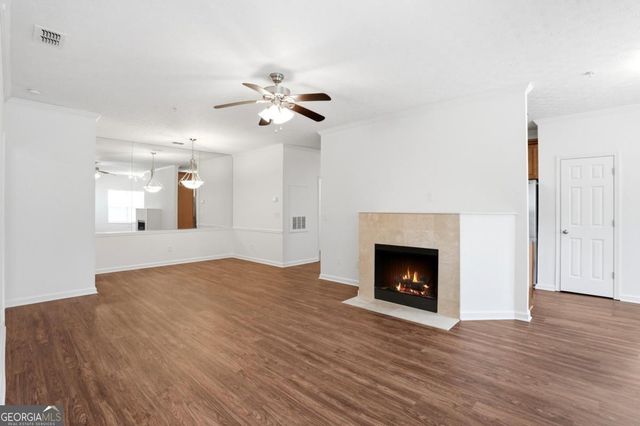 205 Streamside Drive, Roswell, GA 30076