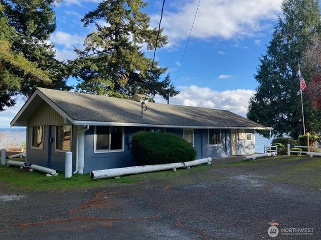 271 Salmon Street, Brinnon, WA 98320