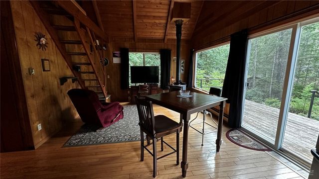 271 Salmon Street, Brinnon, WA 98320