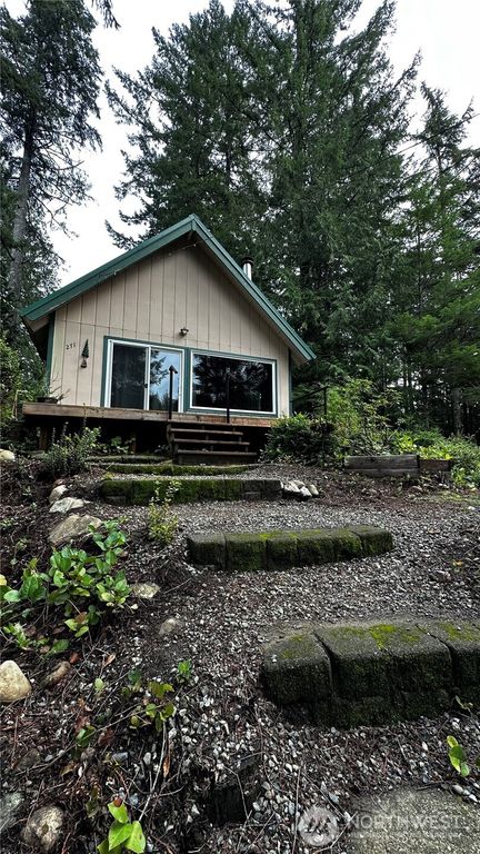 271 Salmon Street, Brinnon, WA 98320