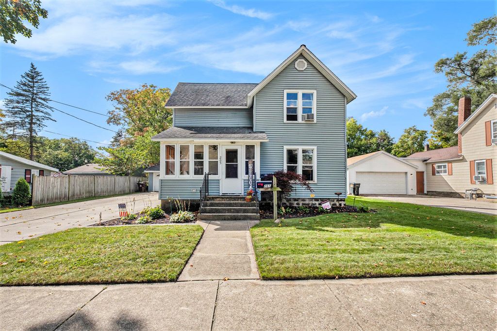 265 N Union Street, Sparta, MI 49345