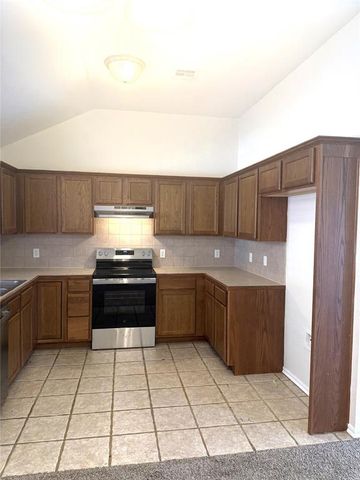 3616 Ellis Avenue, Moore, OK 73160