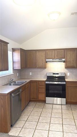 3616 Ellis Avenue, Moore, OK 73160