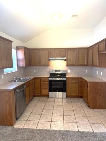 3616 Ellis Avenue, Moore, OK 73160