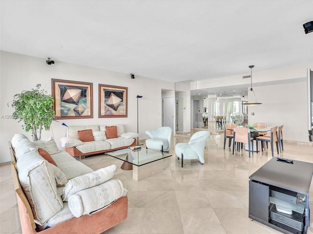 10101 Collins Ave 18C + CABANA, Bal Harbour, FL 33154