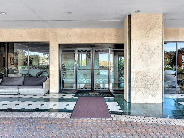 10101 Collins Ave 18C + CABANA, Bal Harbour, FL 33154