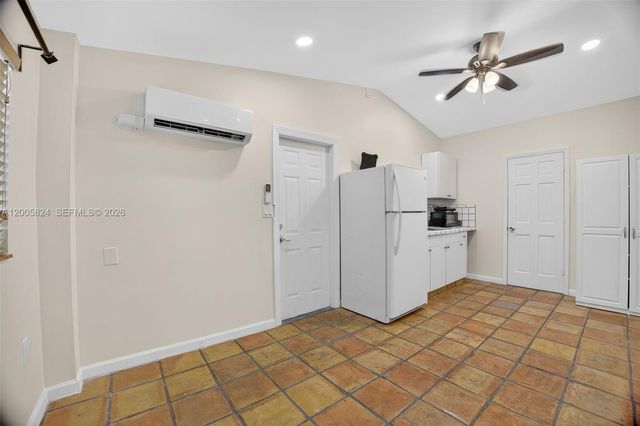 7941 SW 37th Ter studio, Miami, FL 33155