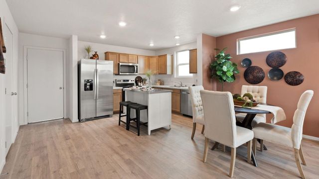 5184 E Mckinnon Ln, Spokane, WA 99217