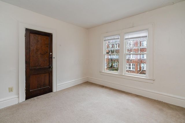 9-11-15 E Norwich Avenue, Columbus, OH 43201