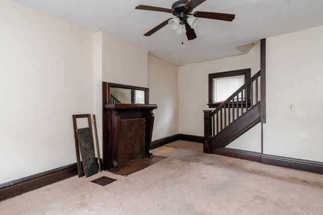 9-11-15 E Norwich Avenue, Columbus, OH 43201