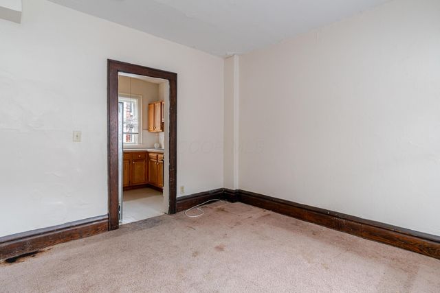 9-11-15 E Norwich Avenue, Columbus, OH 43201