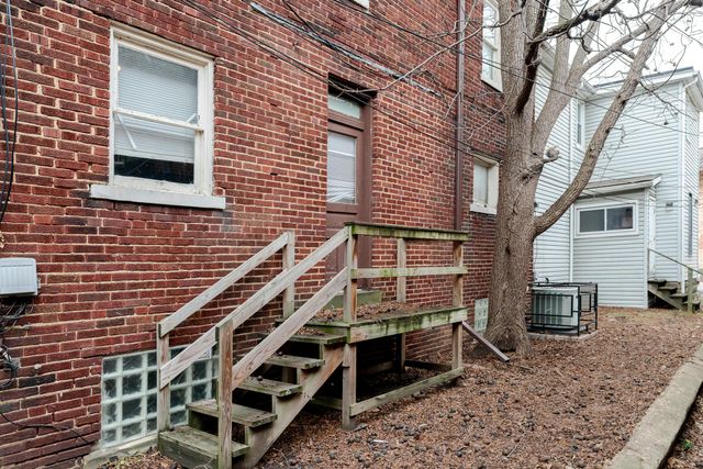 9-11-15 E Norwich Avenue, Columbus, OH 43201