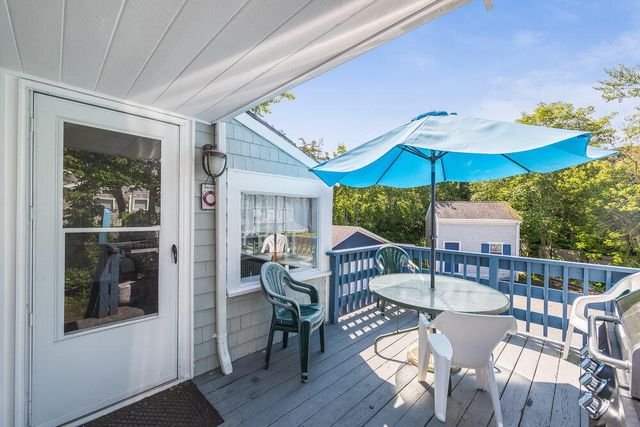 281 Gosnold Street, Hyannis, MA 02601