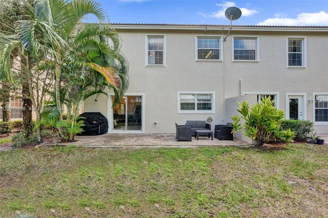 4501 Windmill Palm Way, Green Acres, FL 33463