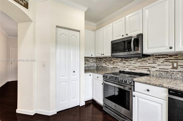 4501 Windmill Palm Way, Green Acres, FL 33463