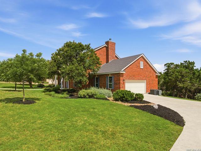 203 Kendall Pointe Dr, Boerne, TX 78015
