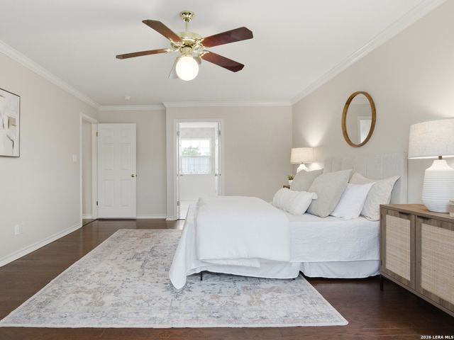 203 Kendall Pointe Dr, Boerne, TX 78015