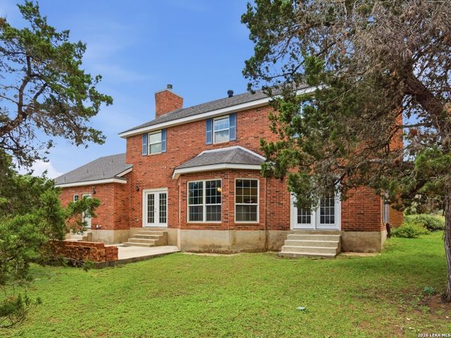 203 Kendall Pointe Dr, Boerne, TX 78015