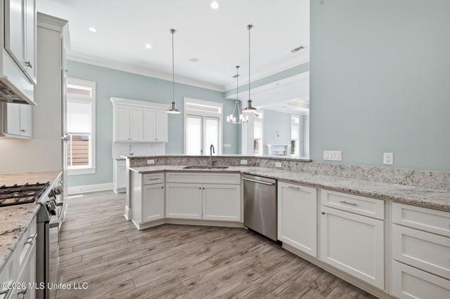 1740 15th Street, Gulfport, MS 39501
