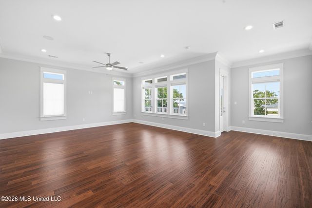 1740 15th Street, Gulfport, MS 39501