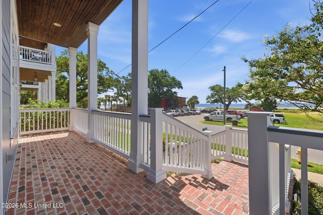 1740 15th Street, Gulfport, MS 39501