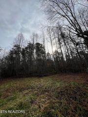 3012 Ballplay Rd, Madisonville, TN 37354