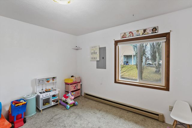 555 W Broadway Ave, Reardan, WA 99029
