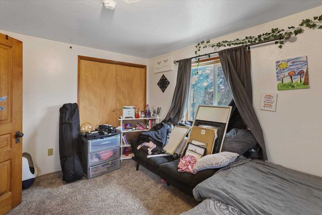 555 W Broadway Ave, Reardan, WA 99029